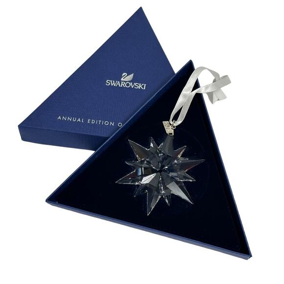 Swarovski Crystal Christmas Snowflake 2017 Annual Edition Ornament Large - Picture 1 of 4